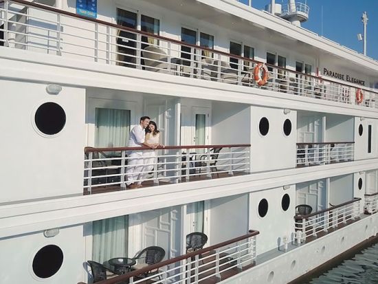 世界遺産ハロン湾1泊2日クルーズ「パラダイス号」長い実績を持つ洗練されたクルーズ船で快適な船旅を！ ＜英語ガイド＞