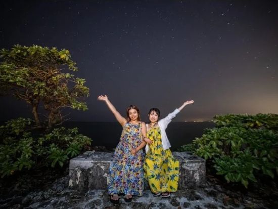 星空浴と宙さんぽ　シェラトン沖縄サンマリーナで楽しむ星空ショー！ 星や宇宙の解説＆プロカメラマンによる星空フォト　ドリンク付＜約2時間／恩納村＞