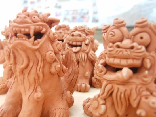 陶器シーサー作り 世界で一つのオリジナルシーサーを作成 美ら風で沖縄文化体験＜当日9時まで予約／那覇平和通り＞by沖縄アート体験美ら風