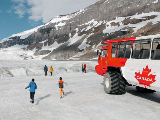 世界遺産カナディアンロッキー2泊3日ツアー　レイク・ルイーズやコロンビア大氷原など＜6～10月／多言語音声ガイド／英語ドライバー／宿泊費込み／バンフ発＞