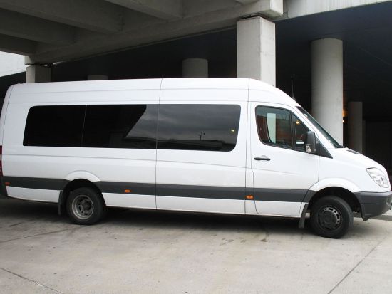 【空港送迎】イグアスの滝国際空港⇔プエルト・イグアス市内ホテル＜混載／英語またはスペイン語ドライバー＞