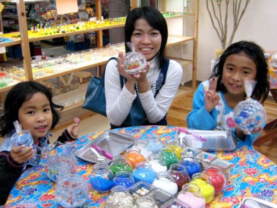 キャンドル体験 沖縄の思い出を詰め込んだオリジナルキャンドル作り ＜当日9時まで予約／那覇平和通り＞by沖縄アート体験美ら風