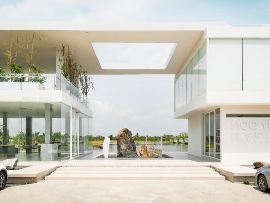 SNS映え！バブルインザフォレスト＆アフターザレインコーヒー　ナコーンパトム超人気カフェ巡り＋水上マーケット観光＜1日／英語ガイド＞