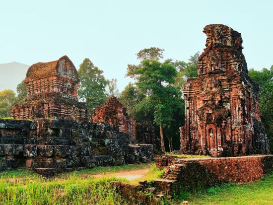 ダナン＆ホイアン満喫2泊3日ツアー！ バーナーヒルズ＋五行山+ミーソン遺跡＋チャークエ村など＜オーシャンビュールーム泊／日本語ガイド／食事付＞