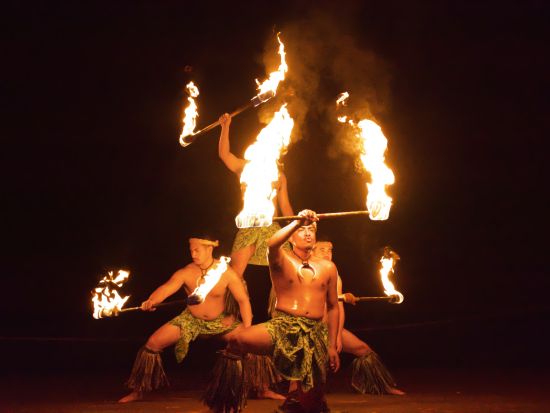 タオタオタシ ビーチディナーショー 食事券＆事前予約サービス＜タモン湾北部ガンビーチ／ザ・ビーチレストラン隣接／無料送迎サービスあり＞