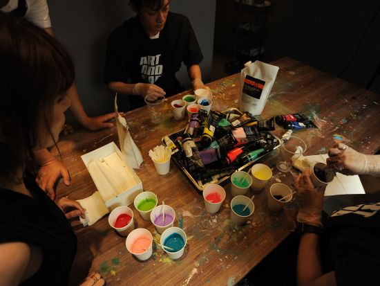 【下北沢】たらし込みアート体験 世界に一つだけのオリジナル作品を作成 アート・ミュージック・ドリンクを楽しむ贅沢なひと時＜午後／2時間＞