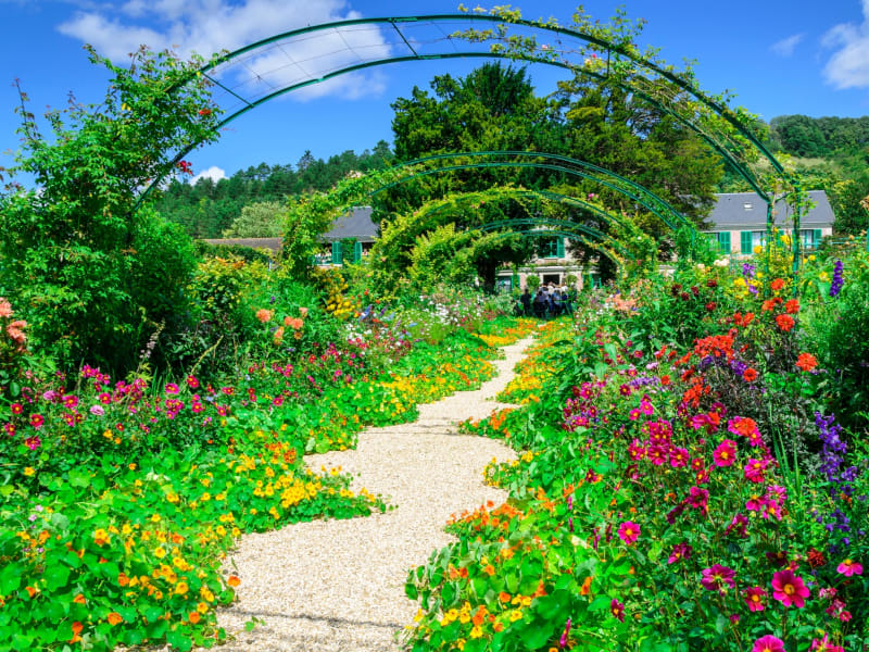 France_Giverny_Monet garden_AdobeStock_96046743