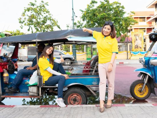 トゥクトゥクで巡る　バンコク名所ツアー　中華街＋バンコク有名寺院＋カオサン通り＜半日／英語or日本語ガイド＞