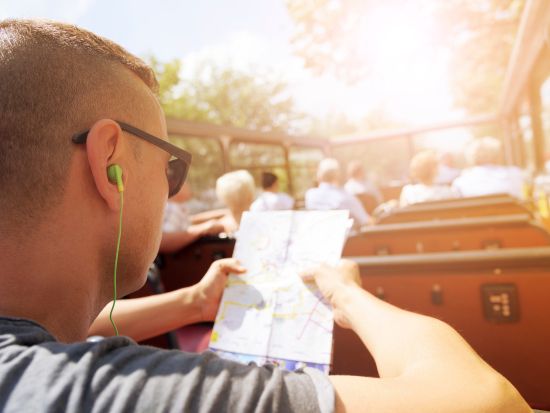 パリ市内観光バスツアー　1.5時間で定番観光スポットを巡る＜日本語オーディオガイド／クルーズ付きプランあり＞