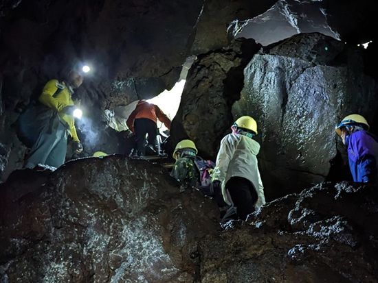 富士風穴（入洞）