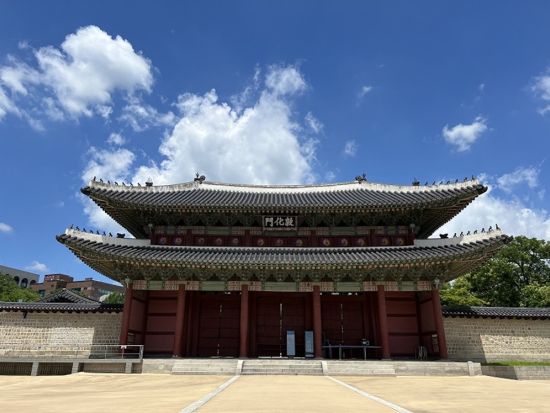 韓国の世界文化遺産観光ツアー 昌徳宮＋宗廟＋水原華城＜半日or1日／日本語ガイド／昼食付きプラン・明洞餃子ミールクーポン付きプランあり＞