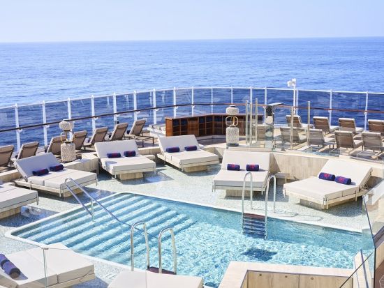 エクスプローラジャーニー　チビタベッキア発～バルセロナ着　地中海クルーズ8日間