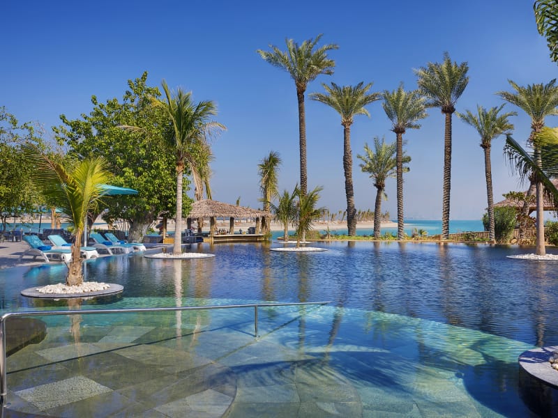 Anantara_World_Islands_Dubai_Pool_View_1