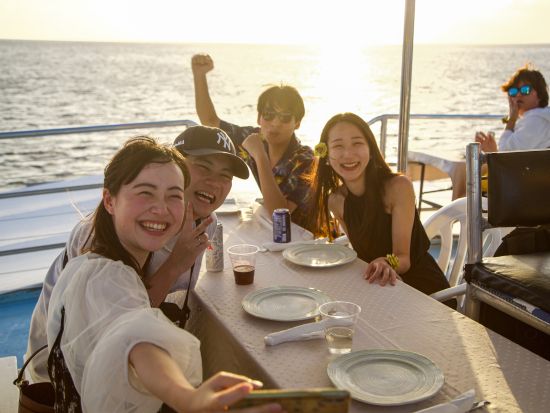 BIGサンセットディナークルーズ ＜食べ放題／飲み放題／無料送迎付き／月・木曜日催行＞