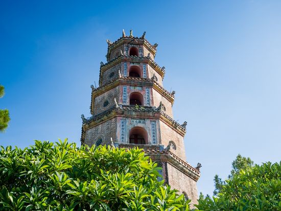 Vietnam_Hue_Thien Mu Temple_Pagoda_shutterstock_595982096 (1)