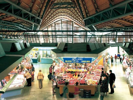 スペインの食を知るガストロノミックタパスツアー　地元エキスパート厳選バル3軒＋市場ツアー＜貸切／食事・ドリンク込／英語または日本語＞