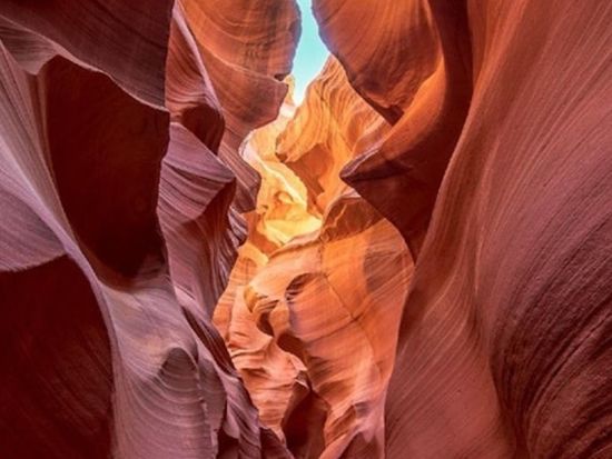 アンテロープ・キャニオンツアー by Tiqets