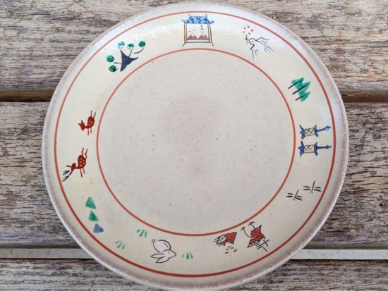 赤膚焼の世界へようこそ！赤膚焼（あかはだやき）絵付け体験＜約60分／下市町＞