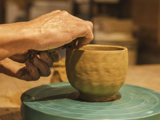 赤膚焼（あかはだやき）作陶体験 赤膚焼作家が丁寧にサポート＜約3～4時間／下市町＞