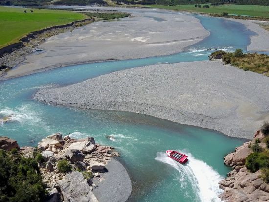 クライストチャーチ ジェットボート 時速90キロでワイアウ川を疾走！