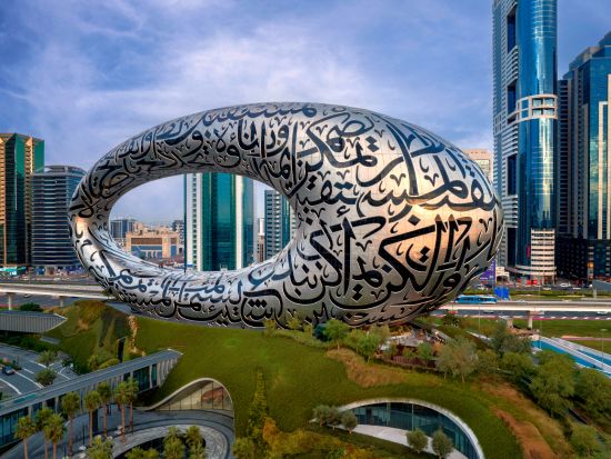 【プライベート】空港発 ドバイ観光　早朝スタート！アラビアンブレックファースト＋公認日本語ガイドとめぐる新旧市街＜半日＞ 