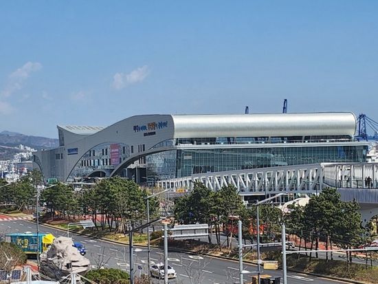 釜山 金海空港⇔ホテル 貸切送迎サービス　バンまたはミニバス＜日本語ガイド／最大10名まで＞※車1台あたり料金