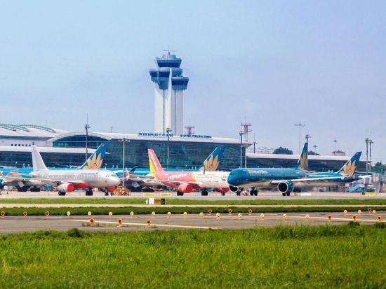 【空港送迎】タンソンニャット国際空港 ⇔ ホーチミン市内 ＜貸切／現地語ドライバー＞