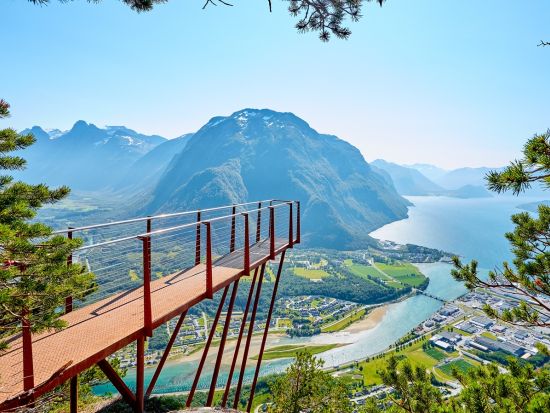 鉄道・バス・フェリーで巡る！「世界遺産ガイランゲルフィヨルド・ナットシェル」 周遊チケット＜6月～9月／ベルゲンまたはオスロ発＞by Fjord Tours