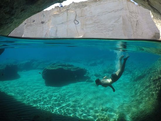 WEST MILOS CATAMARAN CRUISE (1)
