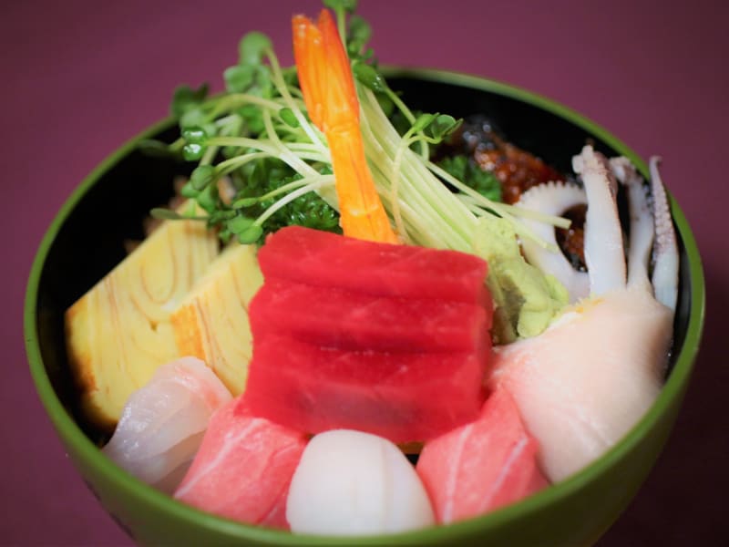 CHIRASHI SUSHI