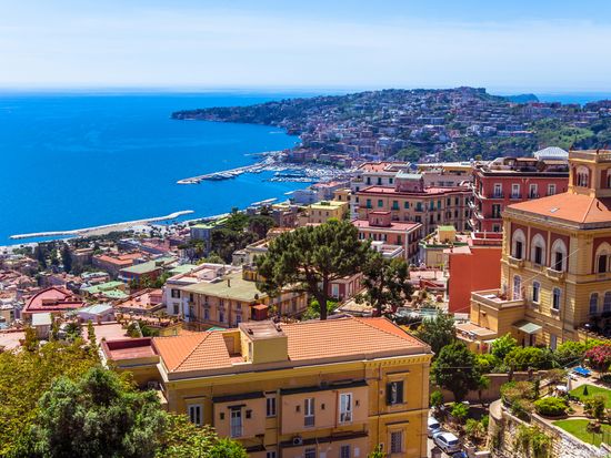 Naples_Old_Town_Hilltop_shutterstock_650463118