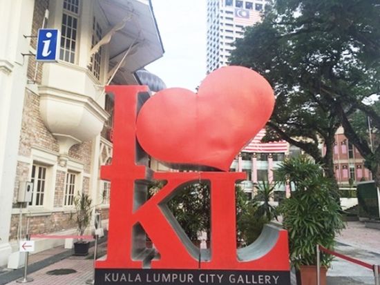 【土日催行】クアラルンプール＆マラッカ定番スポット凝縮ツアー　ピンクモスク＋ブルーモスク＋マラッカナイトマーケット＜1日／送迎付き／日本語ガイド＞