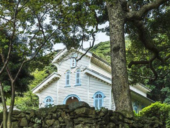 【貸切】五島列島縦断キリシタンクルーズ　若松瀬戸＋ハリノメンド＋キリシタン洞窟＋江上天主堂＋旧五輪教会堂 ＜3～10月／最大10名＞by GOTO真光クルーズ