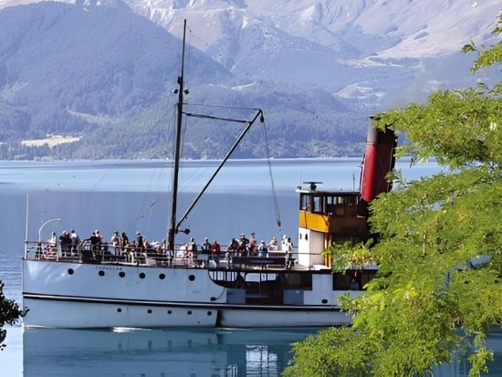 ワカティプ湖クルーズ＆ウォルターピーク牧場訪問ツアー 蒸気船アーンスロー号で優雅に湖上をクルーズ！＜クイーンズタウン発＞