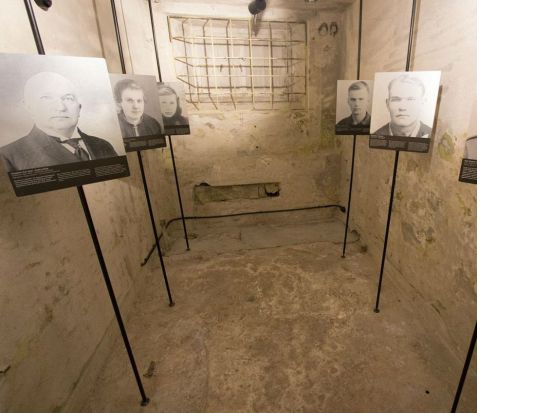 KGB刑務所の独房 チケット予約