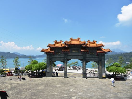 Taiwan_日月潭_文武廟_pixta_48123748_M