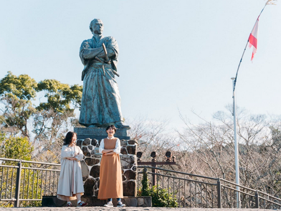 坂本龍馬の足跡散策ツアー 4つの龍馬像＋風頭公園＋上野彦馬家