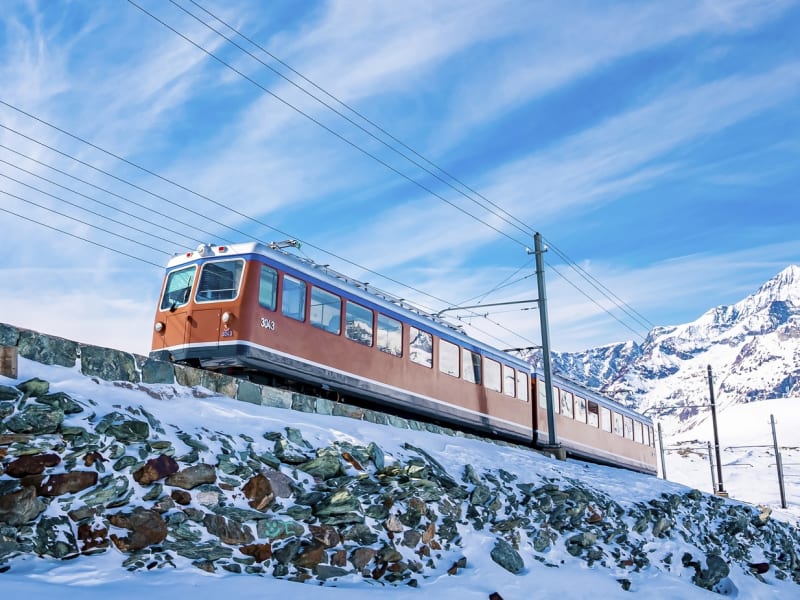 Switzerland_gornergrat train_pixta_89836496_M