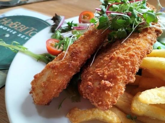 映画『ロード・オブ・ザ・リング』ロケ地 ホビット村1日観光ツアー！グリーンドラゴンパブでの1ドリンク付き＜日本語ガイド／オークランド発＞