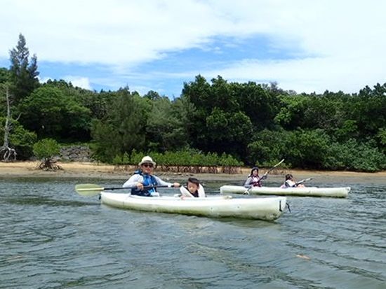沖縄一番長い川 浦内川マングローブカヤックツアー＋バラス島スノーケリング＜1日／昼食付／西表島上原地区無料送迎／西表島＞