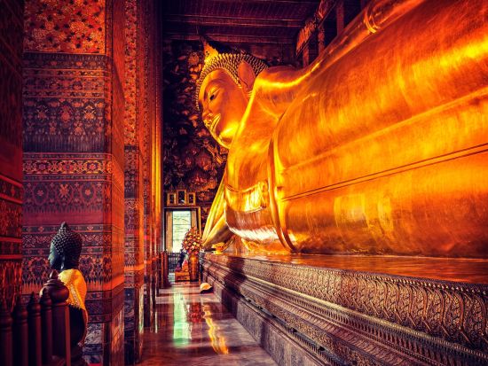 貸切チャーター　観光名所巡りや視察などご自由にアレンジ ＜最大定員9名／4～8時間／ガイド無し／現地語ドライバー＞