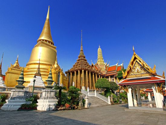 【都市間送迎】パタヤ市内 ⇔ バンコク市内 ＜貸切／最大9名／現地語ドライバー＞