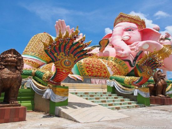 朝ゆったり出発！バンコクフォトジェニック寺院巡りツアー　ピンクのガネーシャ＋ワット・パクナム＜日本語ガイド＞