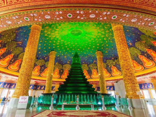 朝ゆったり出発！バンコクフォトジェニック寺院巡りツアー　ピンクのガネーシャ＋ワット・パクナム＜日本語ガイド＞