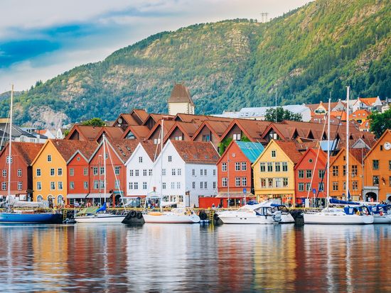 Bergen_UNESCO_World_Heritage_shutterstock537088675