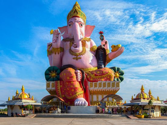 朝ゆったり出発！バンコクフォトジェニック寺院巡りツアー　ピンクのガネーシャ＋ワット・パクナム＜日本語ガイド＞