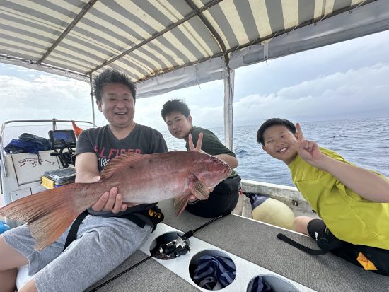 貸切チャーターコース 周りを気にせず釣りを楽しもう！人数に合わせてオススメのプランをご案内◎＜送迎あり／午前・午後／約4時間／石垣島＞