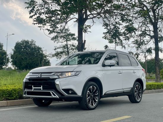 【空港送迎】ダナン国際空港 ⇒ バーナーヒルズ ＜貸切＞