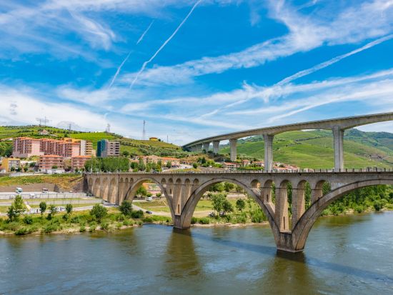 世界遺産ドウロ渓谷クルーズ1日ツアー ペーゾ・ダ・レグア立ち寄り付き＜朝食および昼食付き／ポルト発＞