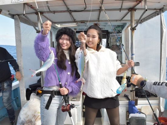 乗り合いorチャーター大物釣り 沖縄でエキサイティングな海釣りを体験しよう！GoPro&ドローン撮影&ホテルまでの送迎可プランあり＜約3~5時間／宜野湾市＞